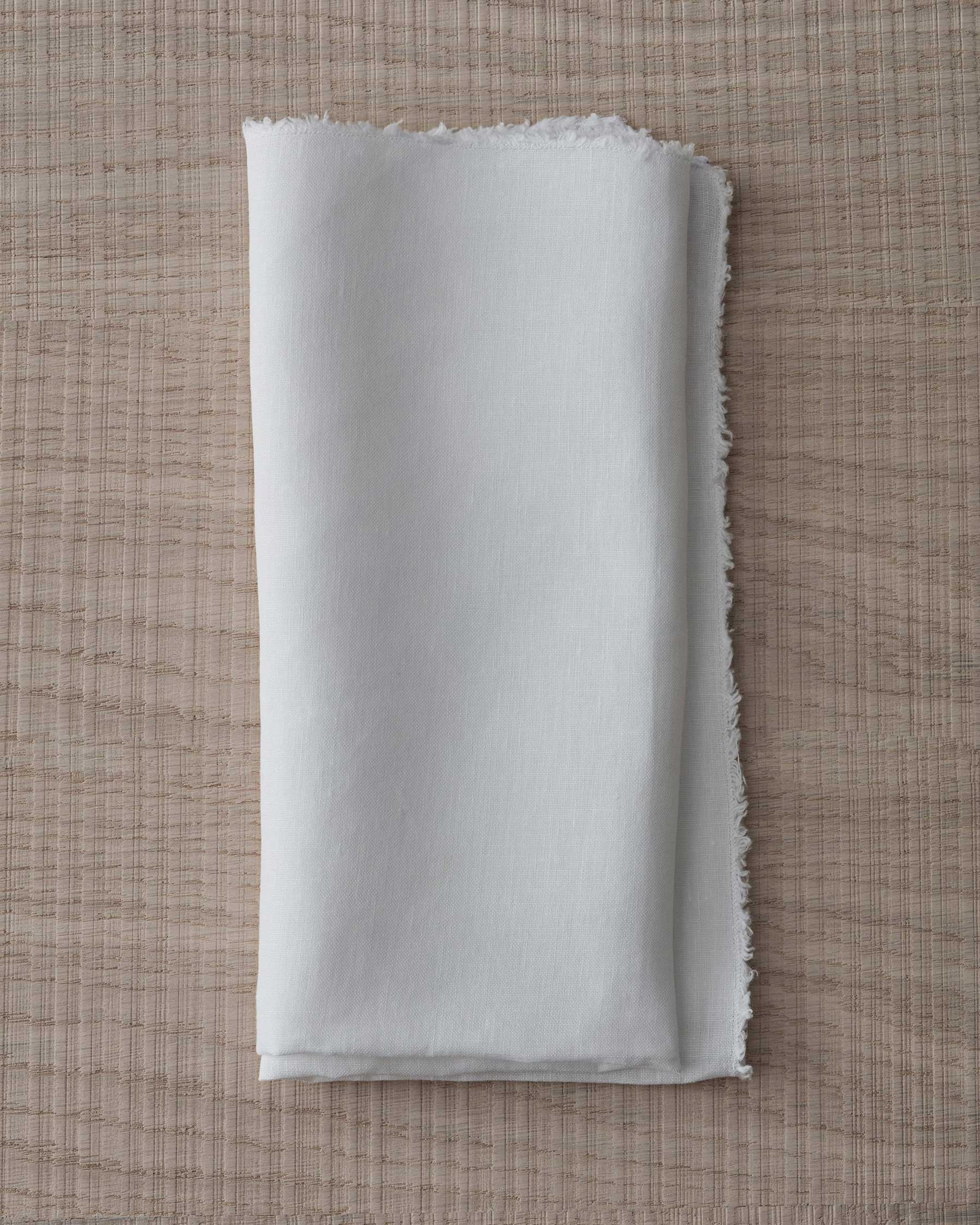 http://www.jangeorge.com/cdn/shop/products/jangeorge-interior-design-society-limonta-tab-fr-napkin-bianco-200.jpg?v=1590436805