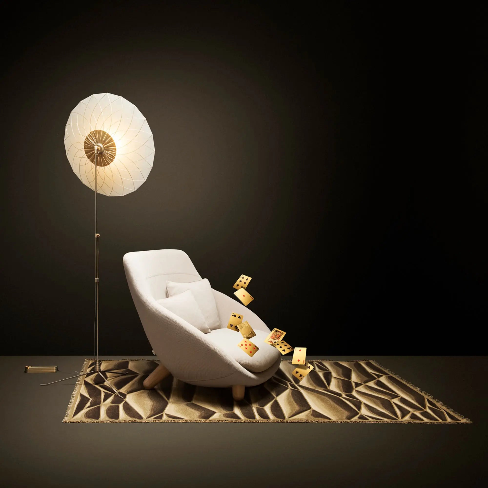 Filigree floor lamp top