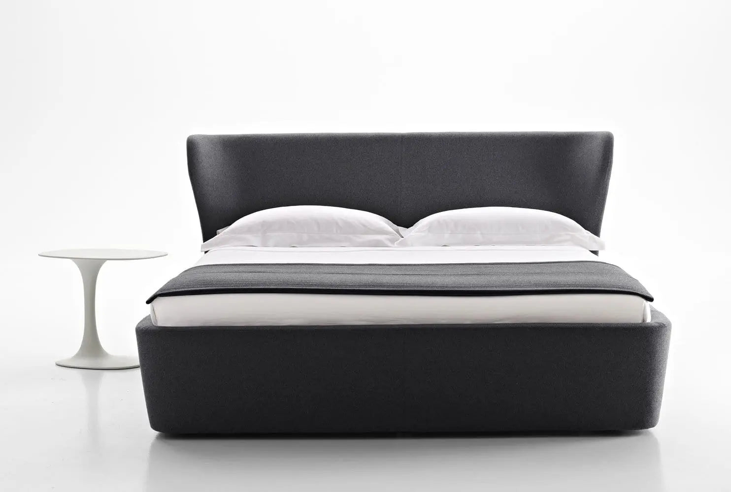 Papilio Bed | B&B Italia | JANGEORGe Interior Design