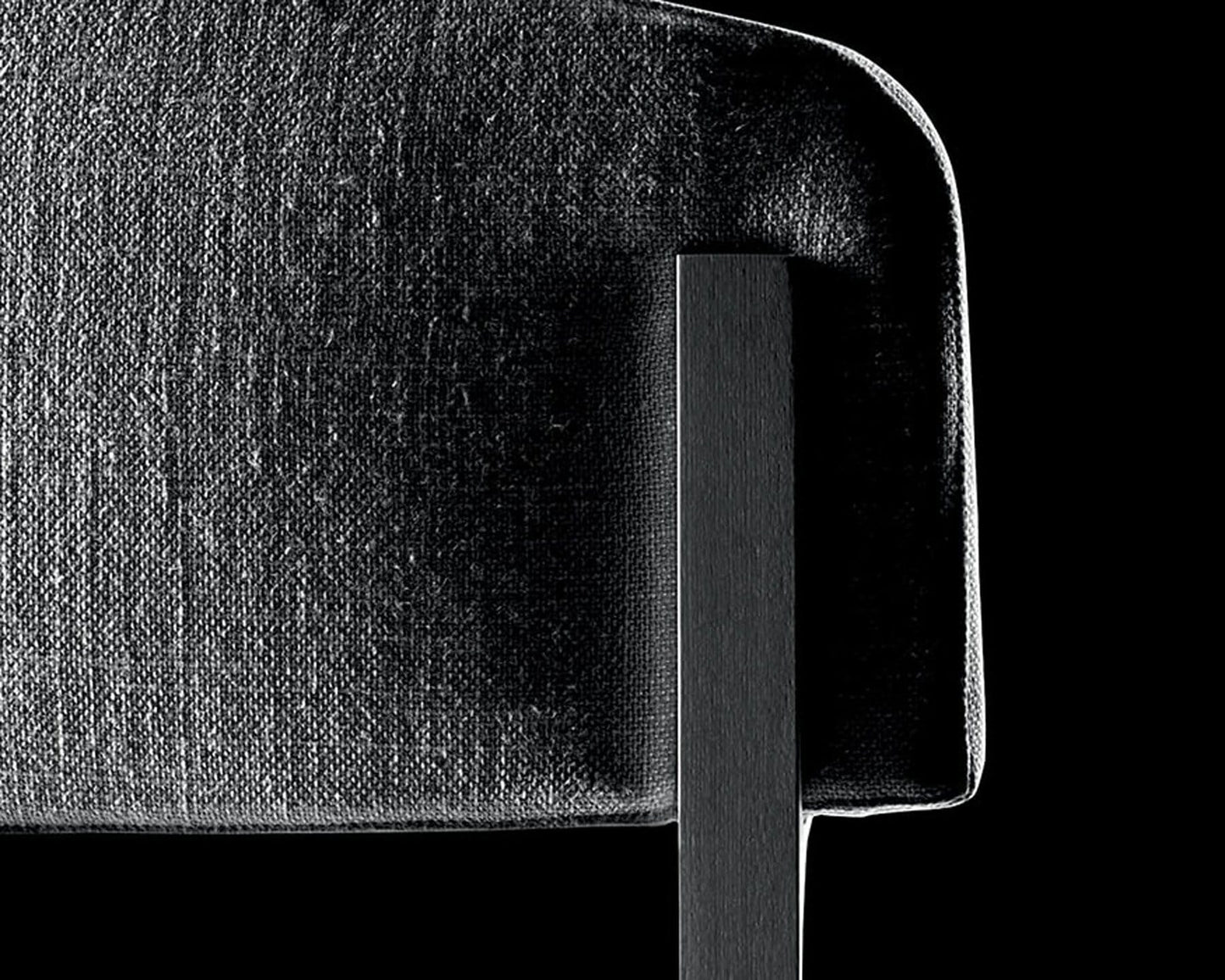 Chesto - Chair | DePadova | JANGEORGe Interior Design