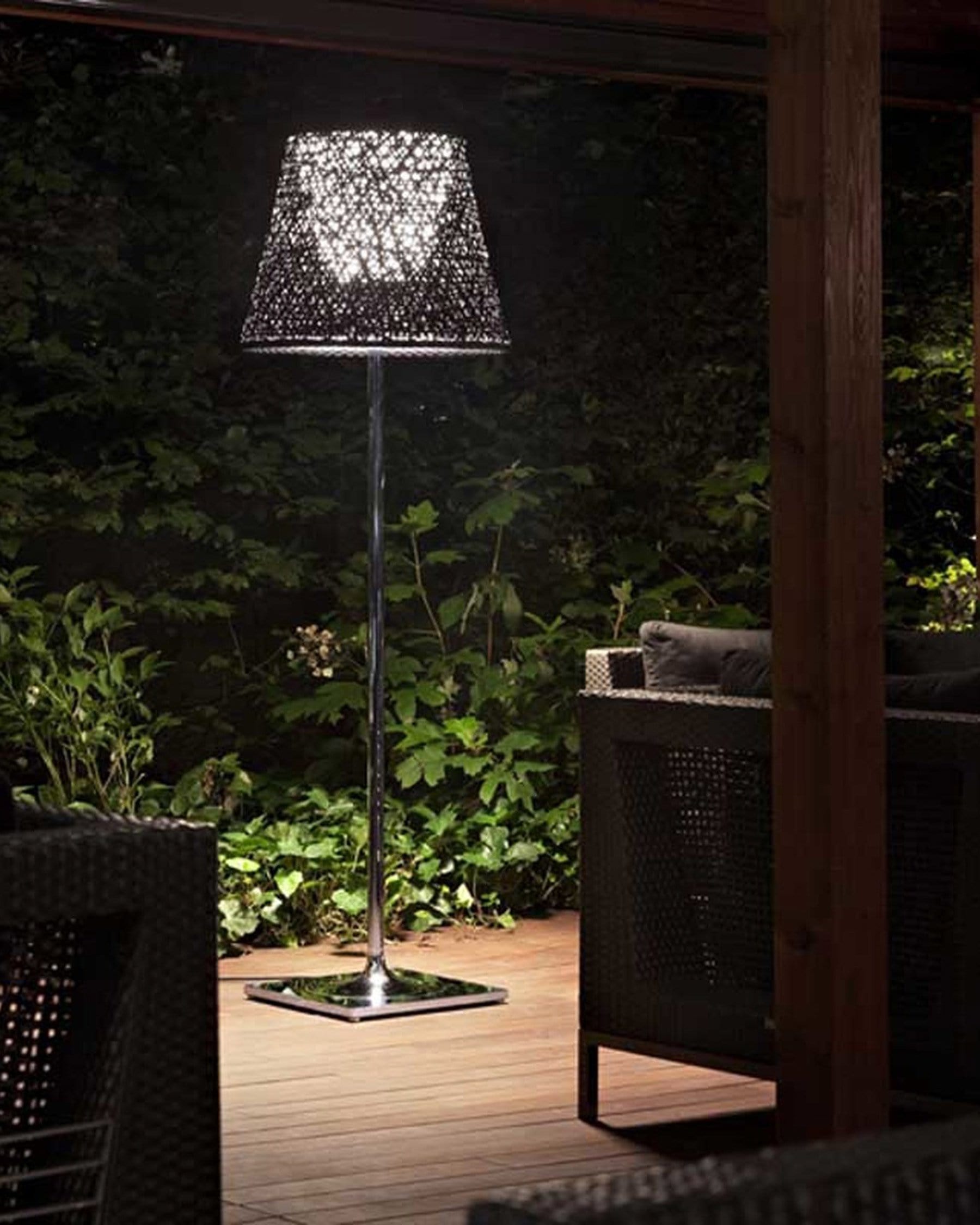 KTribe F3 Outdoor Water Resistant Floor Lamp | Flos | JANGEORGe Interior Design