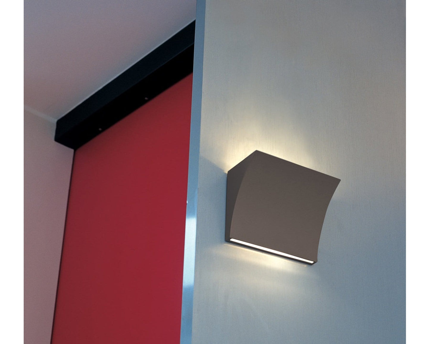 Pochette Up & Down LED Wall Sconce | Flos | JANGEORGe Interior Design