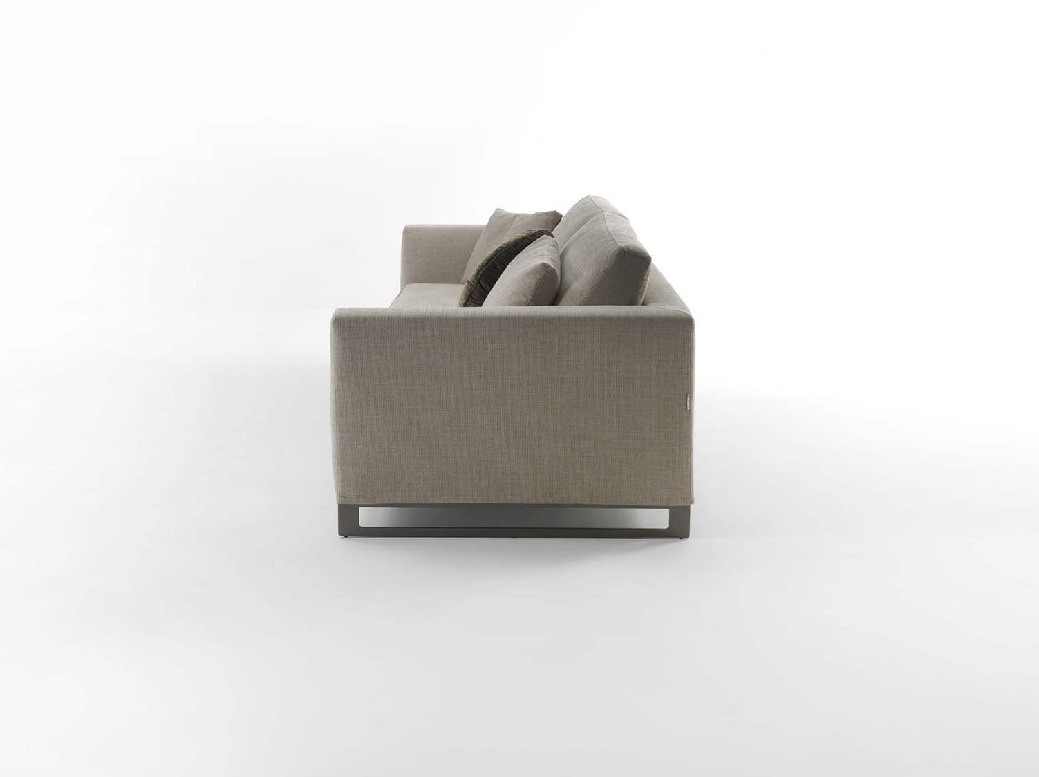 Davis Free - Sofa | Frigerio | JANGEORGe Interior Design