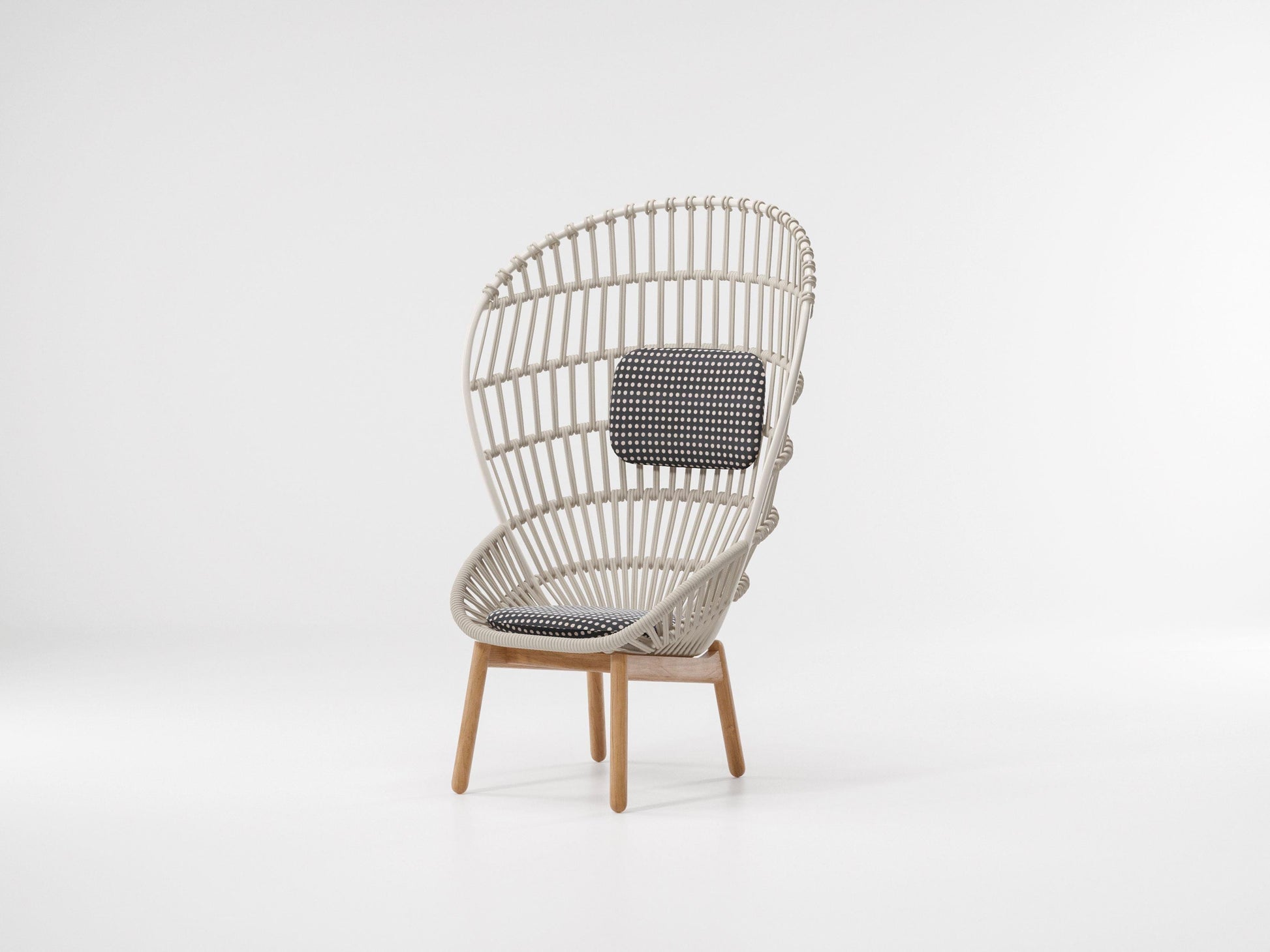 Cala - Armchair | Kettal | JANGEORGe Interior Design