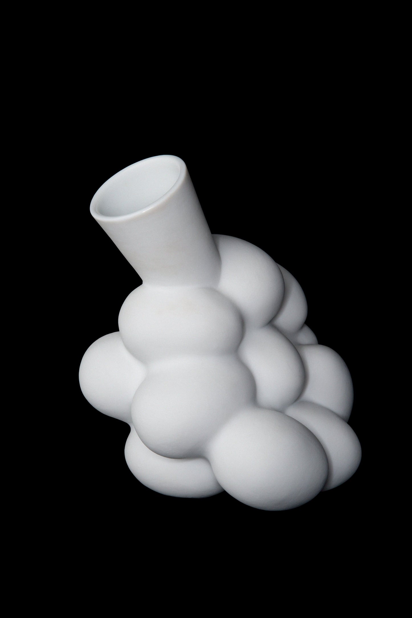 Egg Vase | Moooi | JANGEORGe Interior Design