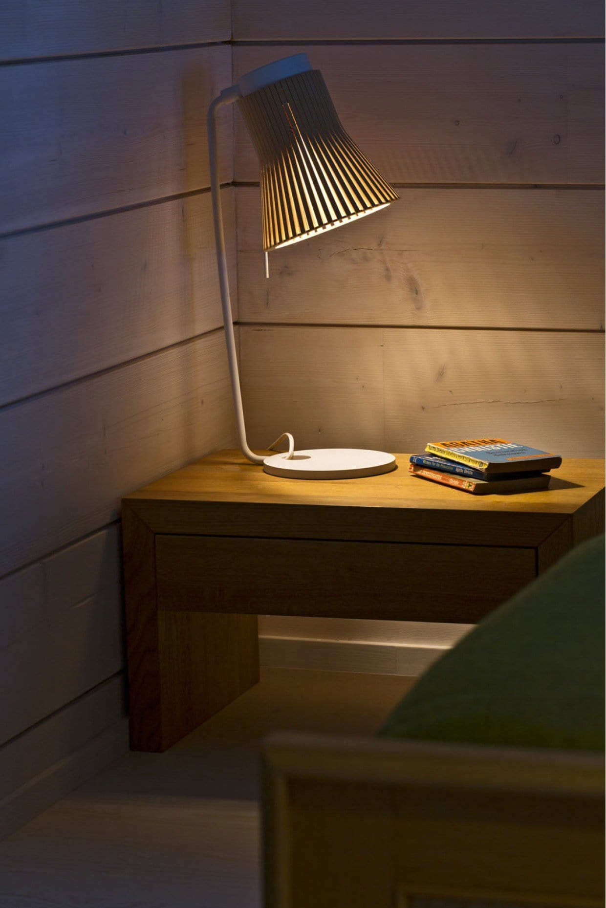 Petite 4620 - Table Lamp | Secto | JANGEORGe Interior Design