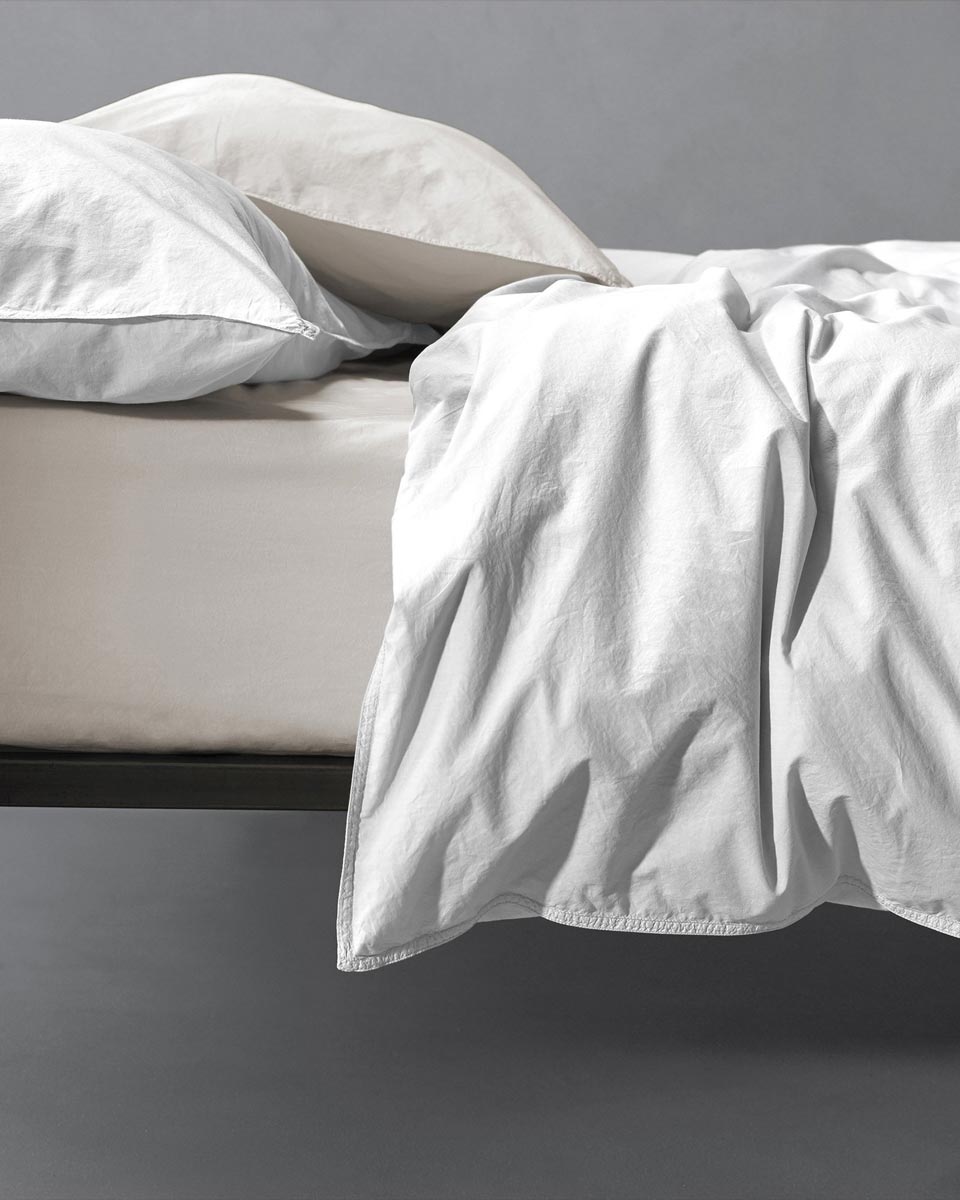 JANGEORGe Interiors & Furniture Society Limonta Nite Duvet Cover Bianco